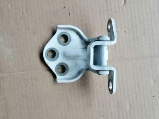 bontott SSANGYONG MUSSO Jobb első Alsó Zsanér