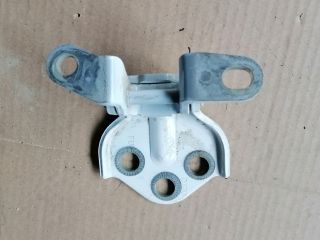 bontott SSANGYONG MUSSO Jobb első Alsó Zsanér