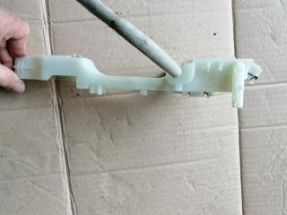 bontott SSANGYONG MUSSO Jobb első Külső Kilincsfészek