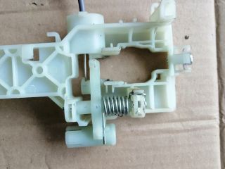 bontott SSANGYONG MUSSO Jobb első Külső Kilincsfészek