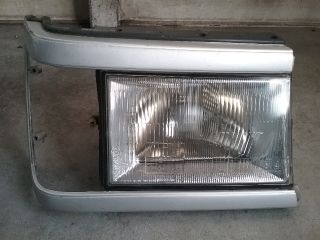 bontott SSANGYONG MUSSO Jobb Fényszóró