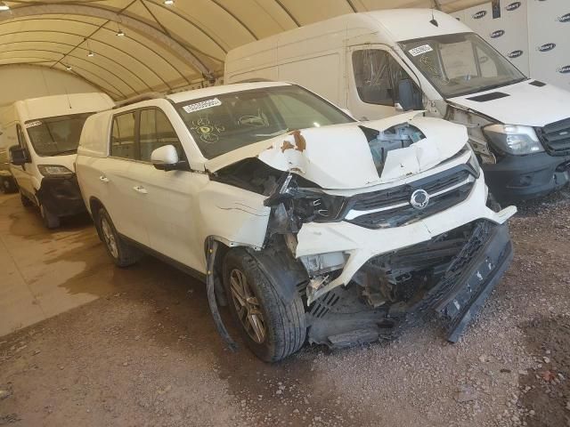 bontott SSANGYONG MUSSO Jobb hátsó Ablak