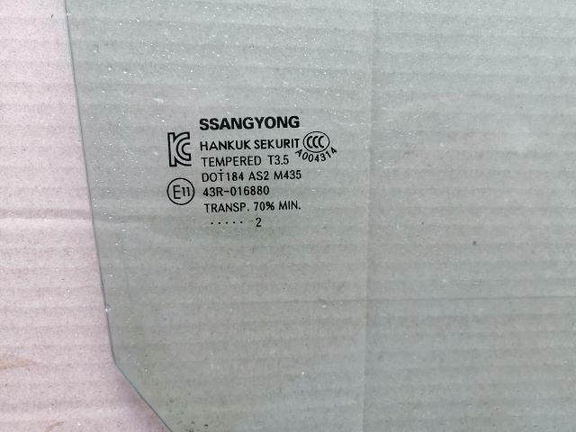 bontott SSANGYONG MUSSO Jobb hátsó Ablak