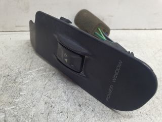 bontott SSANGYONG MUSSO Jobb hátsó Ablakemelő Kapcsoló