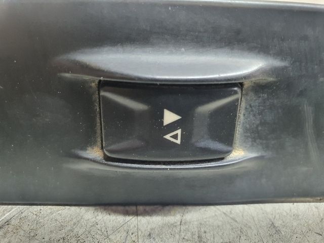 bontott SSANGYONG MUSSO Jobb hátsó Ablakemelő Kapcsoló