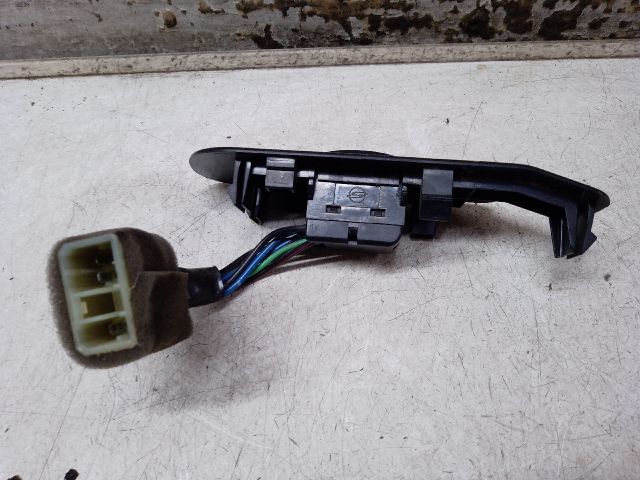 bontott SSANGYONG MUSSO Jobb hátsó Ablakemelő Kapcsoló