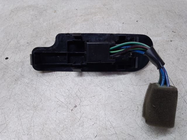 bontott SSANGYONG MUSSO Jobb hátsó Ablakemelő Kapcsoló