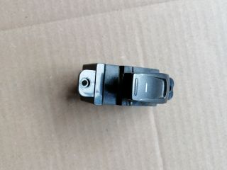 bontott SSANGYONG MUSSO Jobb hátsó Ablakemelő Kapcsoló