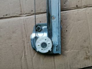 bontott SSANGYONG MUSSO Jobb hátsó Ablakemelő Szerkezet (Elektromos)