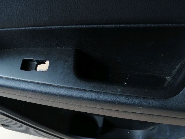 bontott SSANGYONG MUSSO Jobb hátsó Ajtó Kárpit