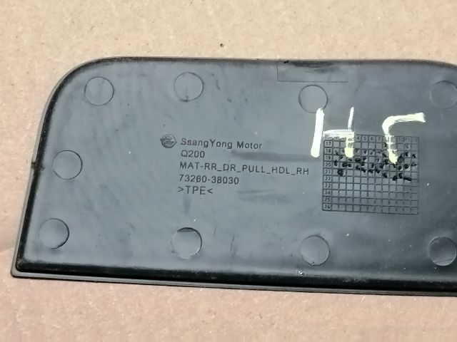 bontott SSANGYONG MUSSO Jobb hátsó Ajtóbehúzó