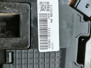 bontott SSANGYONG MUSSO Jobb hátsó Ajtózár