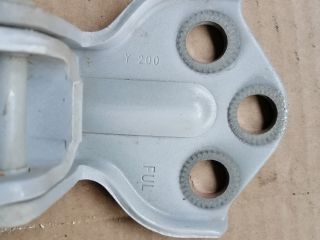 bontott SSANGYONG MUSSO Jobb hátsó Alsó Zsanér