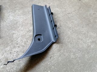 bontott SSANGYONG MUSSO Jobb hátsó Belső Küszöb Burkolat