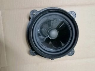 bontott SSANGYONG MUSSO Jobb hátsó Hangszóró