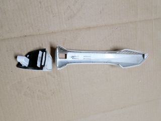 bontott SSANGYONG MUSSO Jobb hátsó Kilincs Burkolat