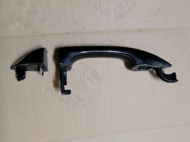 bontott SSANGYONG MUSSO Jobb hátsó Külső Kilincs