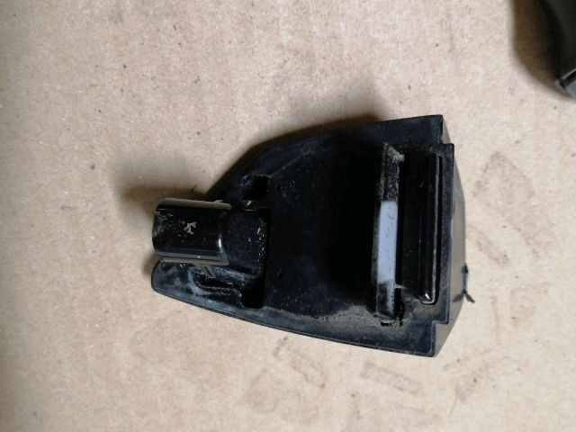 bontott SSANGYONG MUSSO Jobb hátsó Külső Kilincs