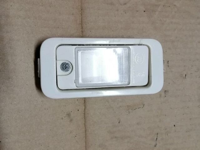 bontott SSANGYONG MUSSO Jobb Rendszámtábla Világítás