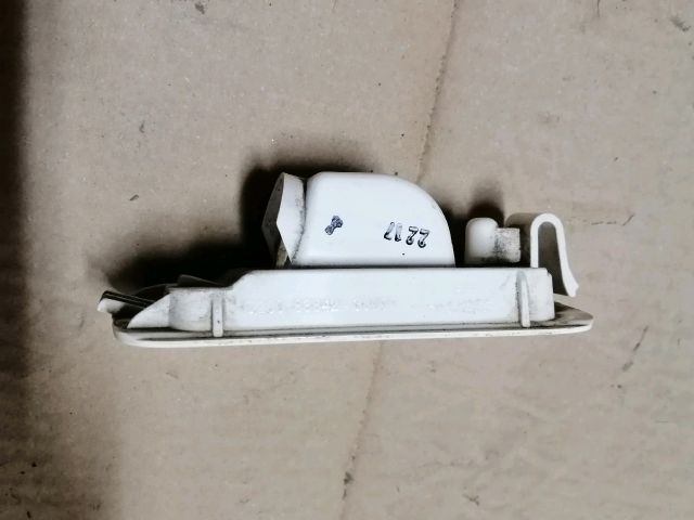 bontott SSANGYONG MUSSO Jobb Rendszámtábla Világítás