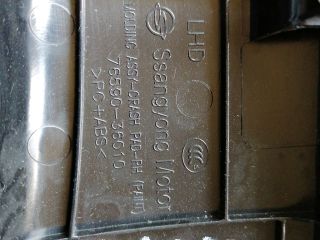 bontott SSANGYONG MUSSO Középső Műszerfal Díszléc