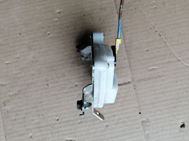 bontott SSANGYONG MUSSO Központizár Motor Csomagtérajtó