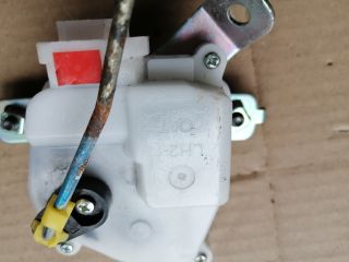 bontott SSANGYONG MUSSO Központizár Motor Csomagtérajtó