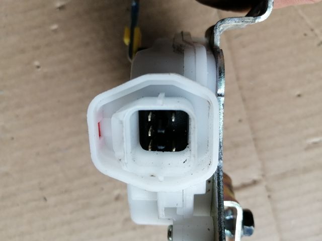 bontott SSANGYONG MUSSO Központizár Motor Csomagtérajtó