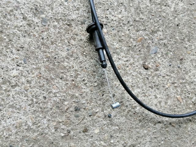 bontott SSANGYONG MUSSO Motorháztető Nyitó Bowden