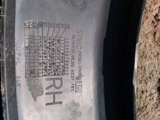 bontott SSANGYONG MUSSO Műanyag Sárvédő Ív Díszléc