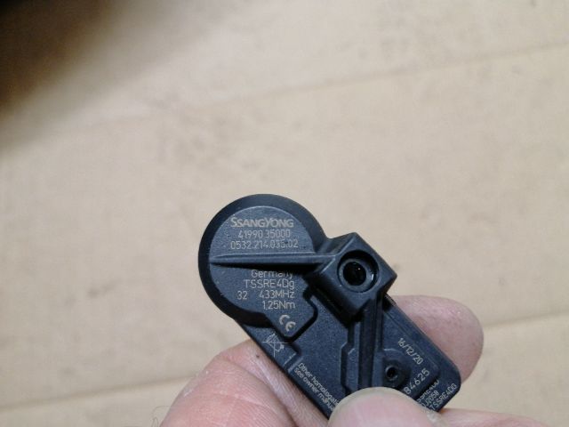 bontott SSANGYONG MUSSO Okos Kerékszelep