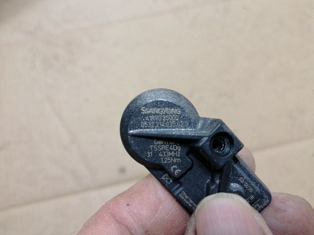 bontott SSANGYONG MUSSO Okos Kerékszelep