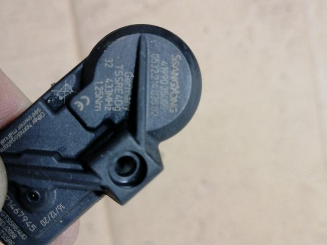 bontott SSANGYONG MUSSO Okos Kerékszelep