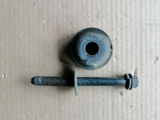 bontott SSANGYONG MUSSO Tartó Bak