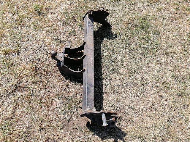 bontott SSANGYONG MUSSO Vonóhorog