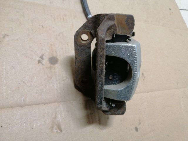 bontott SSANGYONG REXTON Bal hátsó Féknyereg Munkahengerrel