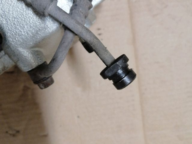 bontott SSANGYONG REXTON Jobb hátsó Féknyereg Munkahengerrel