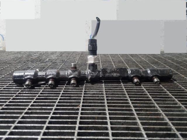 bontott SSANGYONG REXTON Közösnyomócső