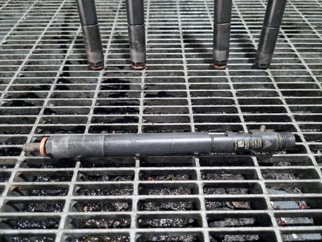 bontott SSANGYONG REXTON Porlasztó (1 db)