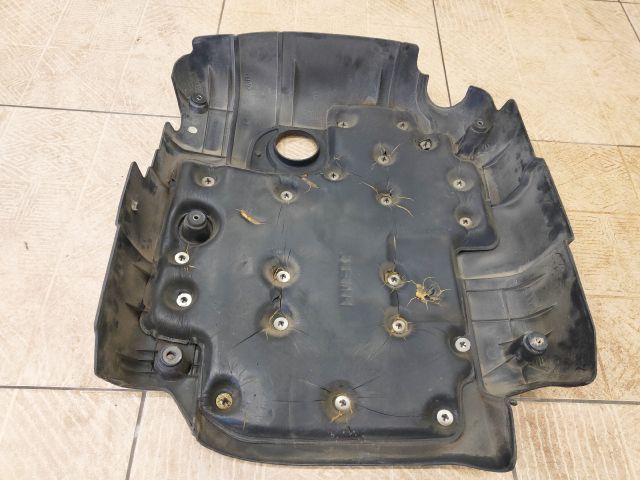 bontott SSANGYONG REXTON Felső Motorburkolat