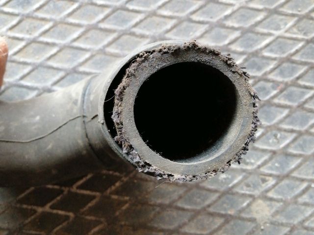 bontott SSANGYONG REXTON Turbócső