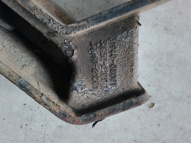 bontott SSANGYONG REXTON Motor Tartó Bak Jobb