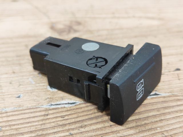 bontott SSANGYONG REXTON Ablakfűtés Kapcsoló