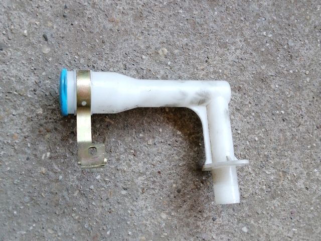 bontott SSANGYONG REXTON Ablakmosótartály Betöltő