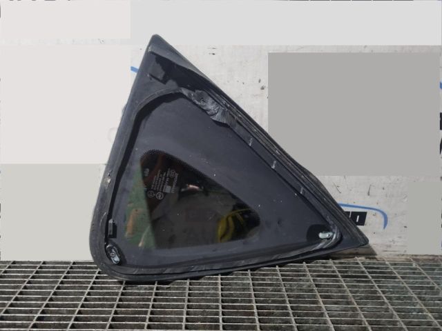 bontott SSANGYONG REXTON Bal C Oszlop Oldalablak Üveg