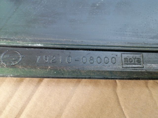 bontott SSANGYONG REXTON Bal C Oszlop Oldalablak Üveg