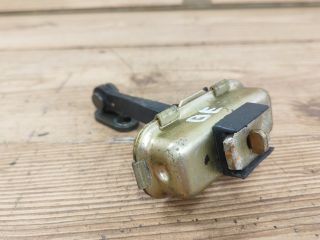 bontott SSANGYONG REXTON Bal első Ajtóhatároló