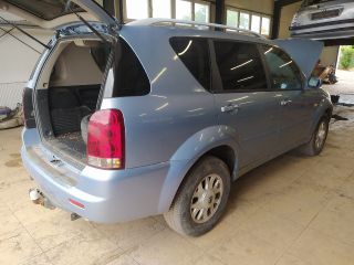 bontott SSANGYONG REXTON Bal első Ajtóhatároló