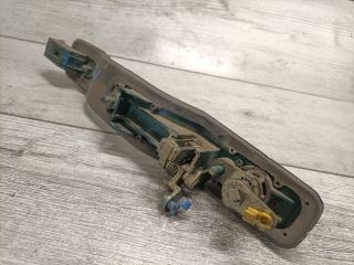 bontott SSANGYONG REXTON Bal első Külső Kilincs