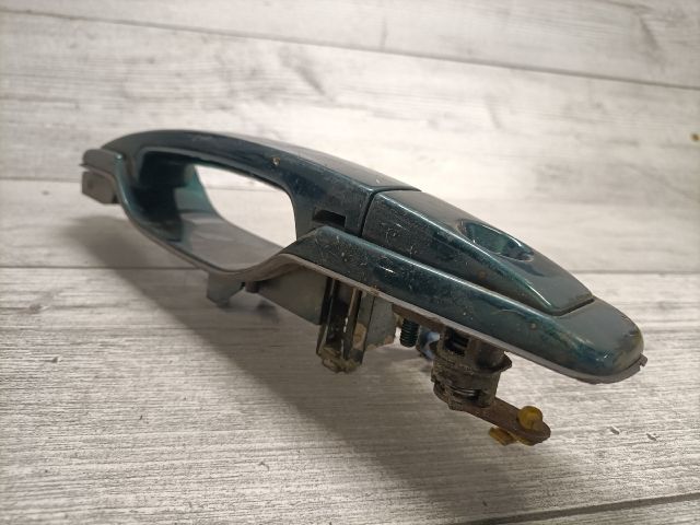 bontott SSANGYONG REXTON Bal első Külső Kilincs